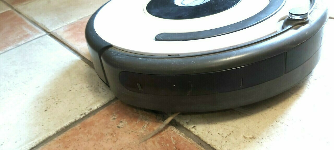 odkurzacz-irobot-roomba-620-uszkodzony-marka-irobot