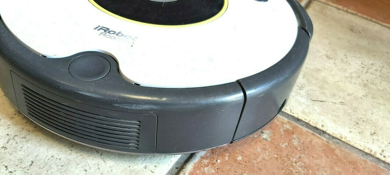 odkurzacz-irobot-roomba-620-uszkodzony-czas-pracy-bezprzewodowej-1