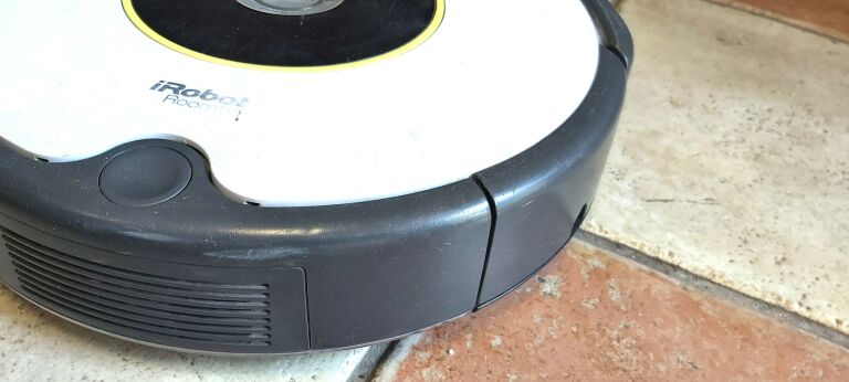 odkurzacz-irobot-roomba-620-uszkodzony-kolor-dominujacy-bialy