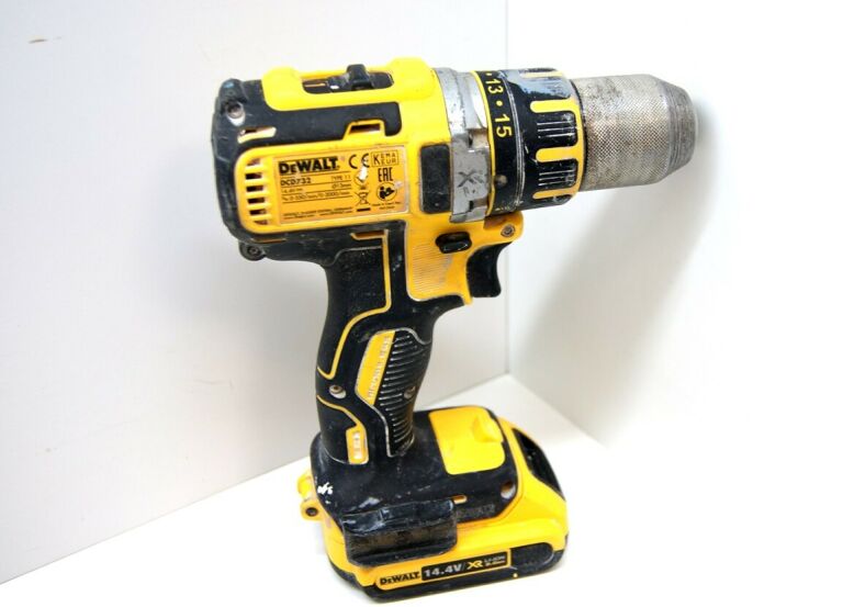 WKRĘTARKA DEWALT DCD732 DWIE BATERIE ŁADOWARKA