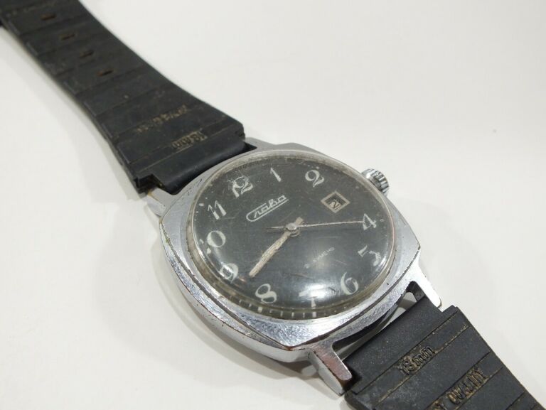 zegarek-slava-craba-21-kamieni-wyprzedaz-typ-nareczny