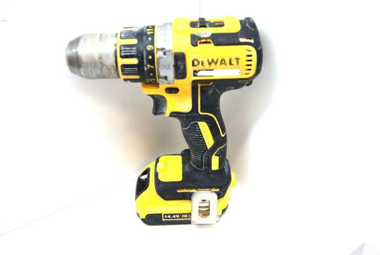 WKRĘTARKA DEWALT DCD732 DWIE BATERIE ŁADOWARKA
