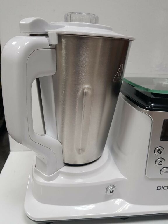 robot-bio-cook-marka-inna