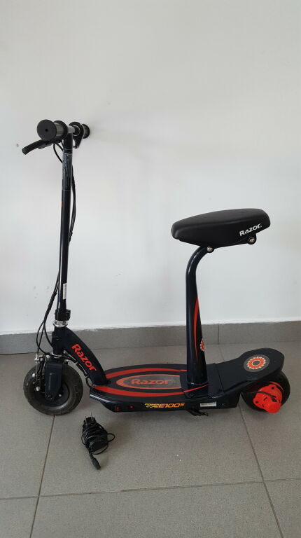HULAJNOGA ELEKTRYCZNA RAZOR E100S POWER CORE