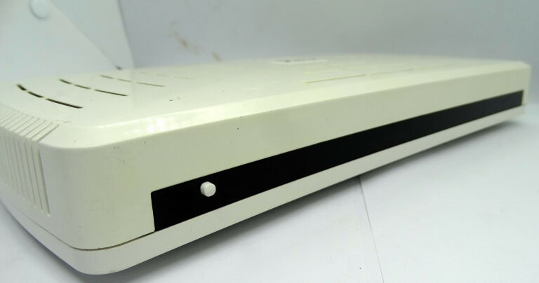 router-dgt-7469-rgw-vdsl2-fg4-zasilacz-producent-inny