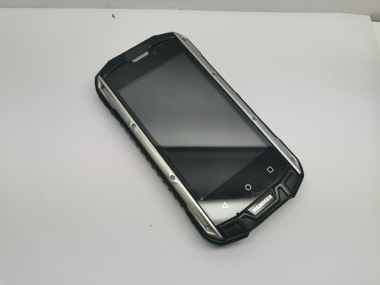 telefon-hammer-titan-2-stan-uszkodzony