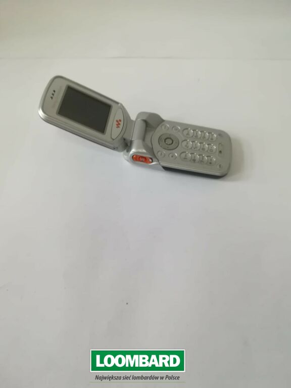 TELEFON SONY ERICSSON -USZKODZONY