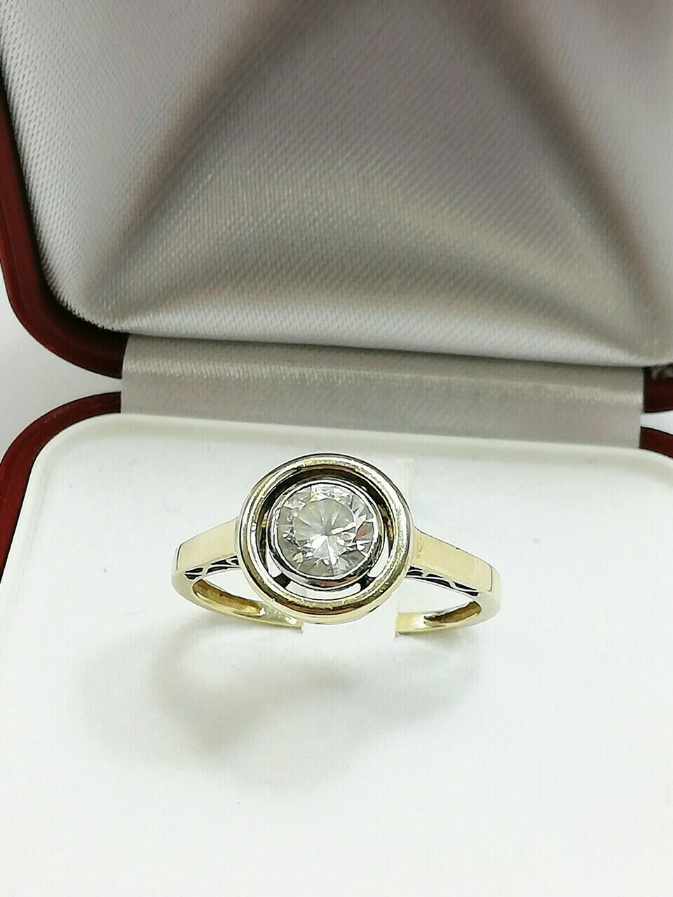 osobliwy-zloty-pierscionek-z-ruchomym-oczkiem-8k-kosciuszki-172-sj-wroclaw