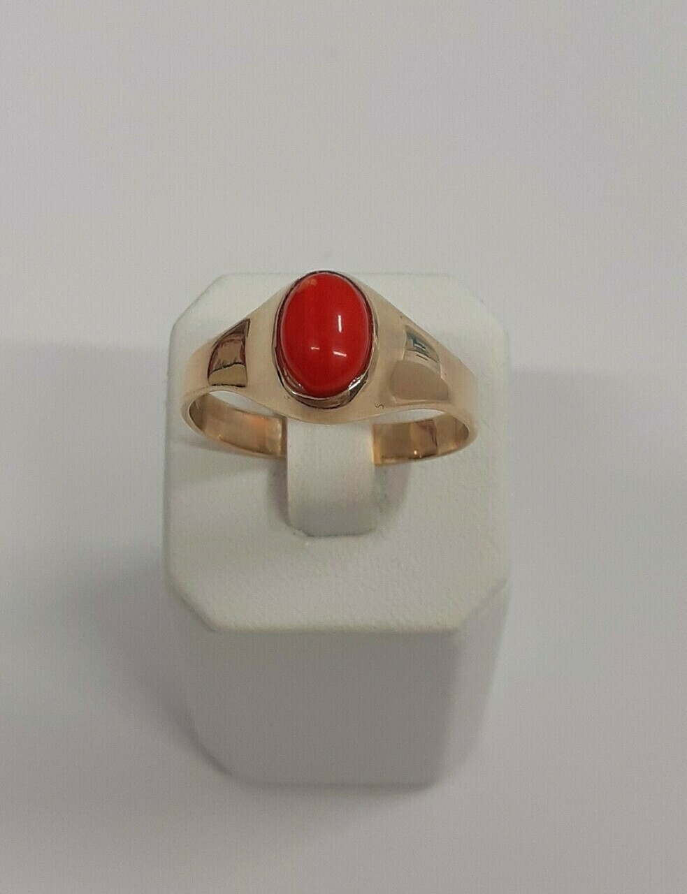 zloty-pierscionek-z-koralem-naturalnym-p585-419g-rodzaj-wyrob-jubilerski