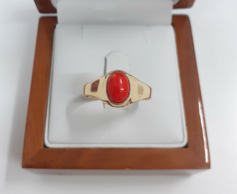 zloty-pierscionek-z-koralem-naturalnym-p585-419g-stan-uzywany