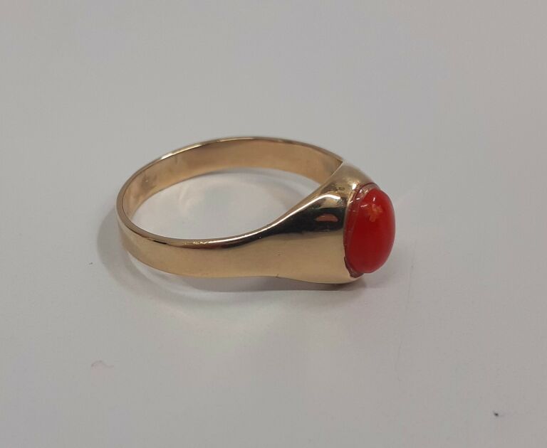zloty-pierscionek-z-koralem-naturalnym-p585-419g-plec-produkt-damski