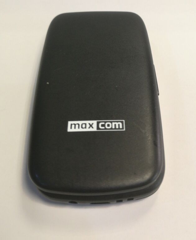 TELEFON  MAXCOM MM817