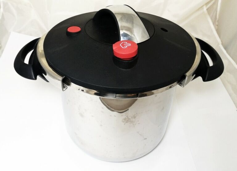 szybkowar-garnek-rostocki-75l-kod-producenta-01