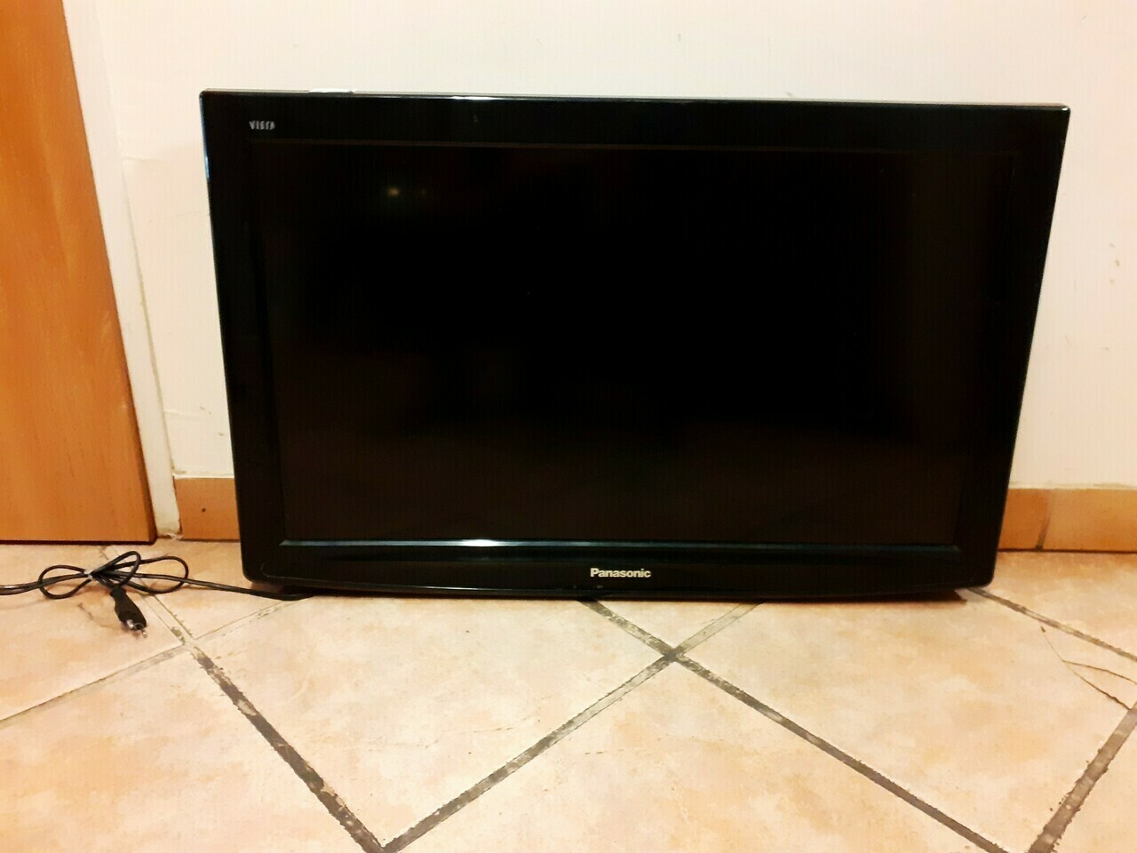 telewizor-panasonic-tx-l32c10p-staromiejska-6-jawor-sj