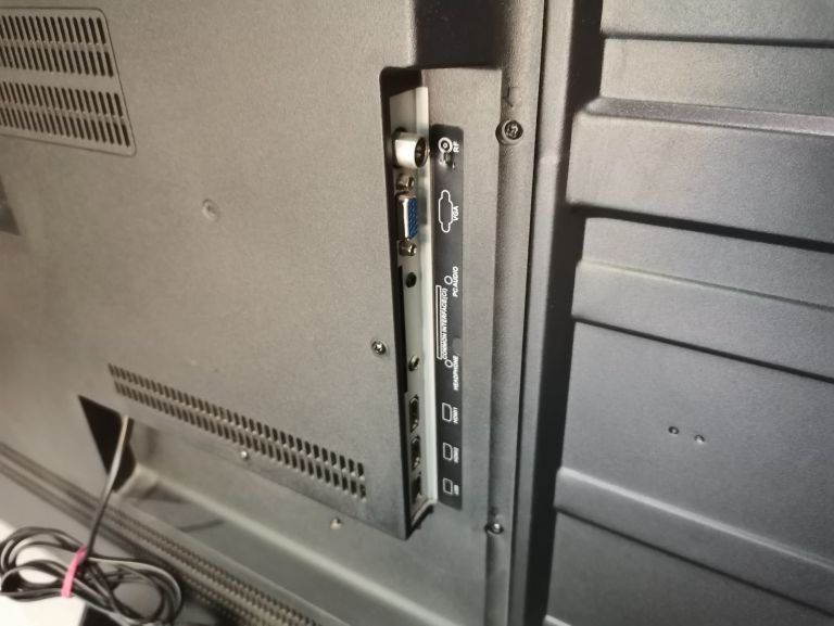 telewizor-kruger-matz-km0265-pilot-model-km0265