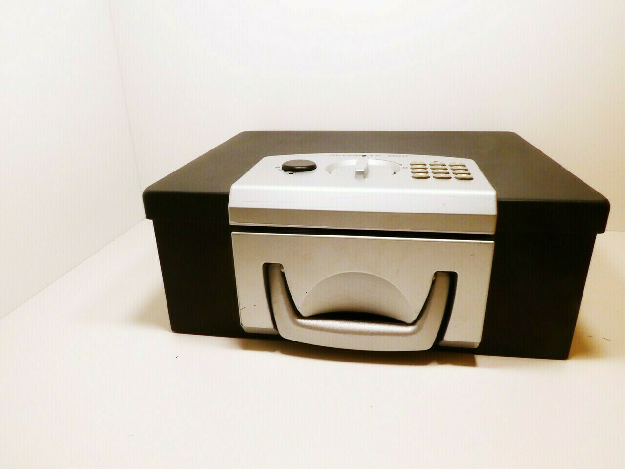 skrzynia-pancerna-na-kod-marka-00