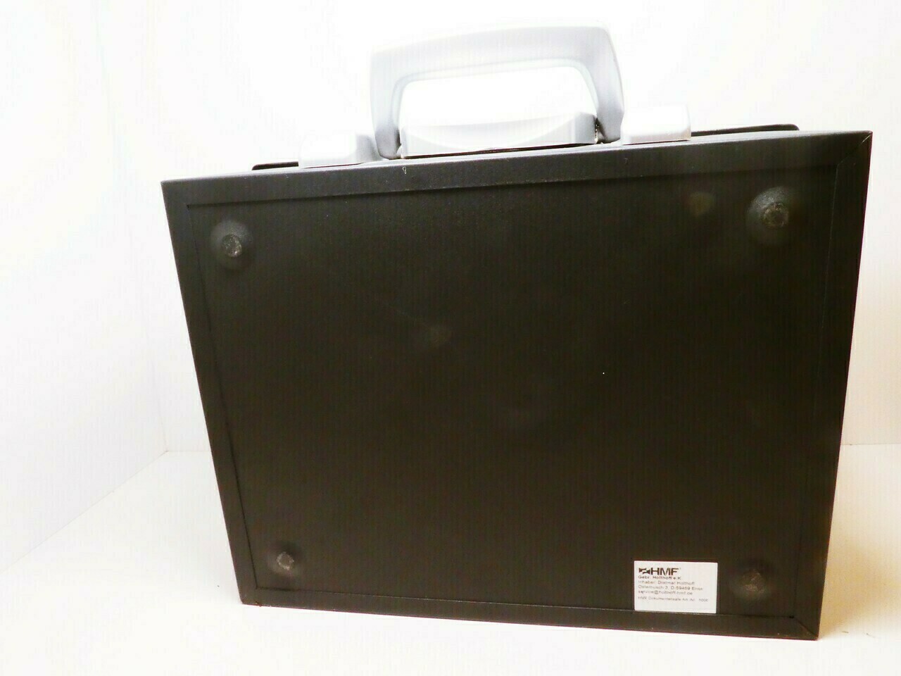 skrzynia-pancerna-na-kod-stan-uzywany