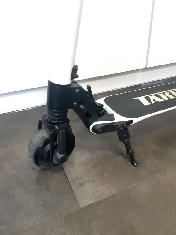 hulajnoga-elektryczna-takira-biala-marka-inna-marka