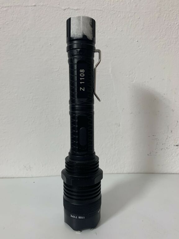 latarka-paralizator-hw-police-1108-krotka-2u-sj-olawa