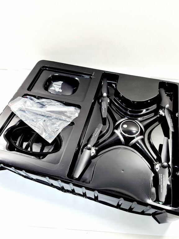 dron-sterowany-gestem-stan-niepelny-komplet