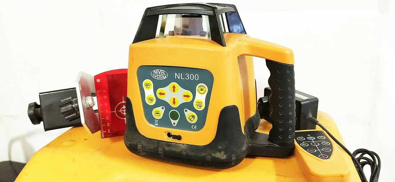 niwelator-budowlany-navi-nl300-czytaj-opis-rodzaj-niwelatora-laserowy