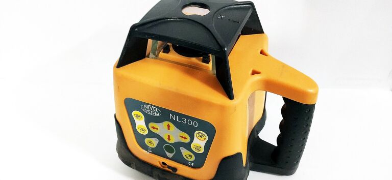 niwelator-budowlany-navi-nl300-czytaj-opis-model-nl300