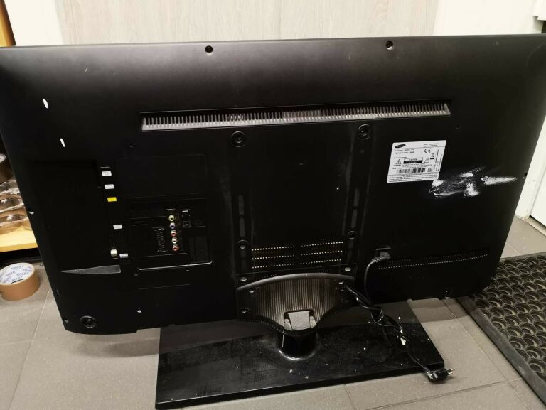 TELEWIZOR SAMSUNG UE39F5000AW 39 CALI MEGATANIO!