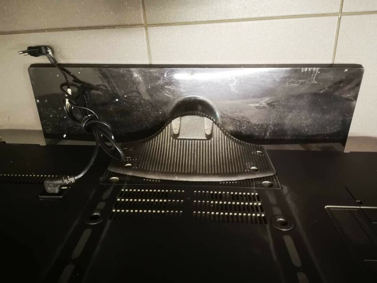 TELEWIZOR SAMSUNG UE39F5000AW 39 CALI MEGATANIO!
