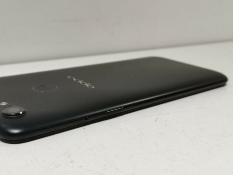 TELEFON OPPO F5