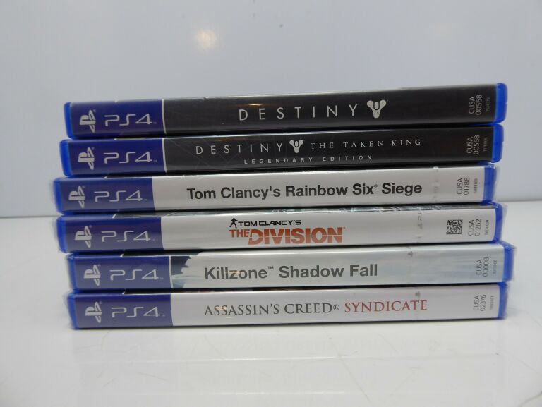 GRY PS4