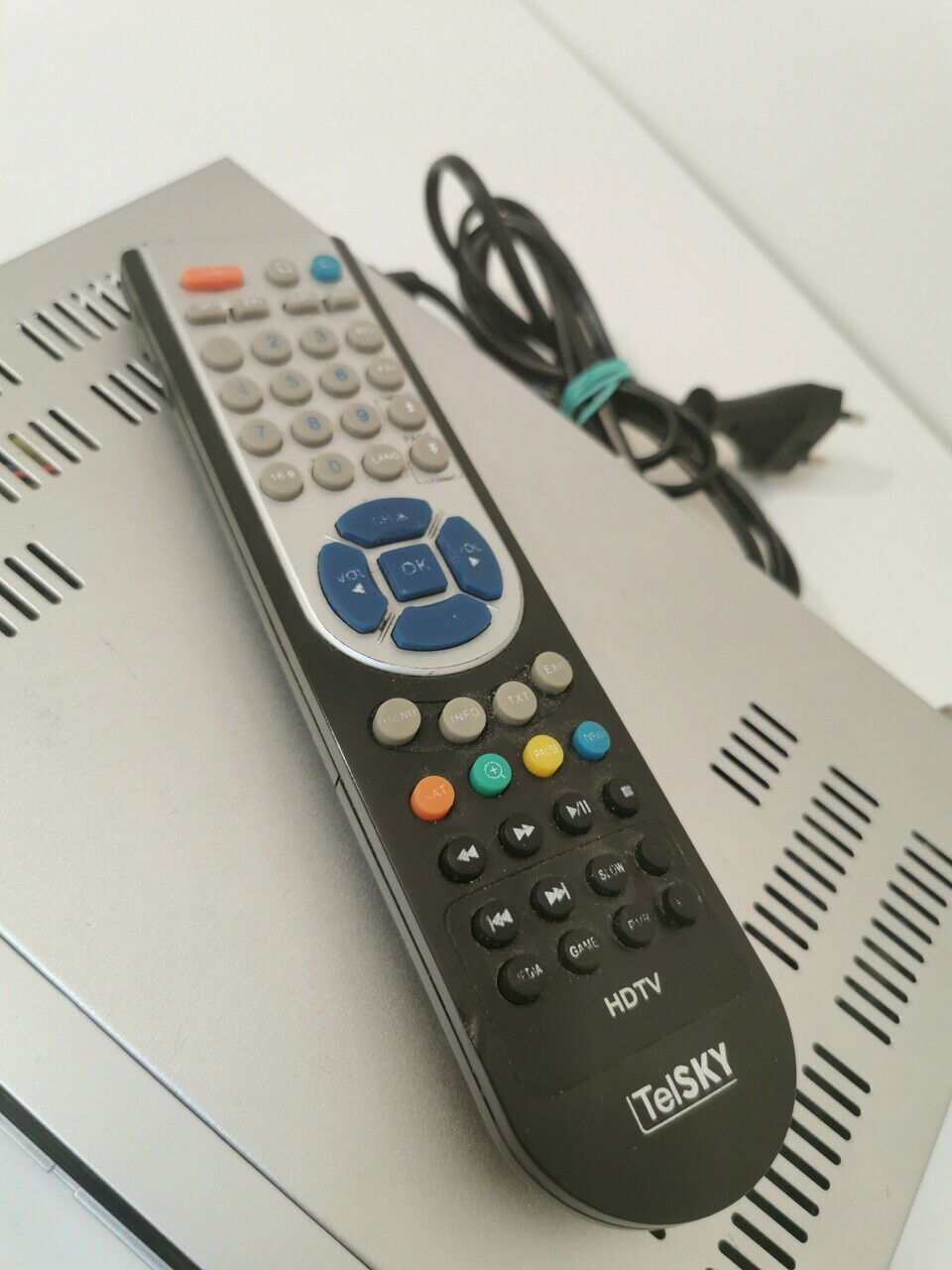 dekoder-telsky-s-230-hd-z-pilotem-stan-uzywany