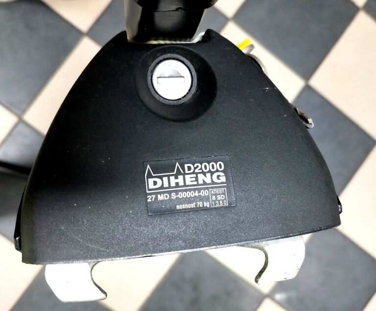 BAGAŻNIK BAZOWY DIHENG D2000 DO OSOBÓWKI