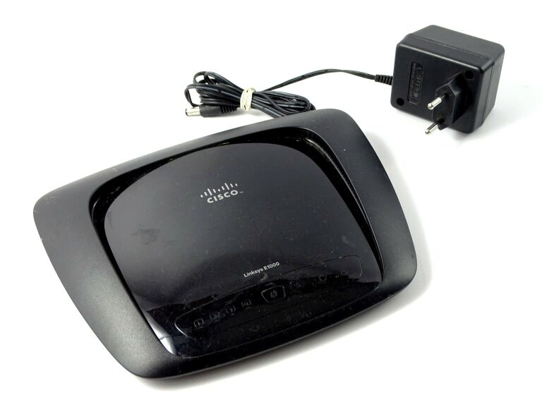 ROUTER CISCO LINKSYS E1000