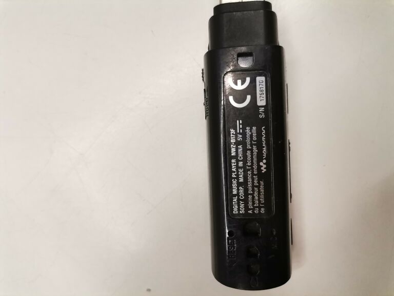 ODTWARZACZ MP3 WALKMAN SONY NWZ-B173F