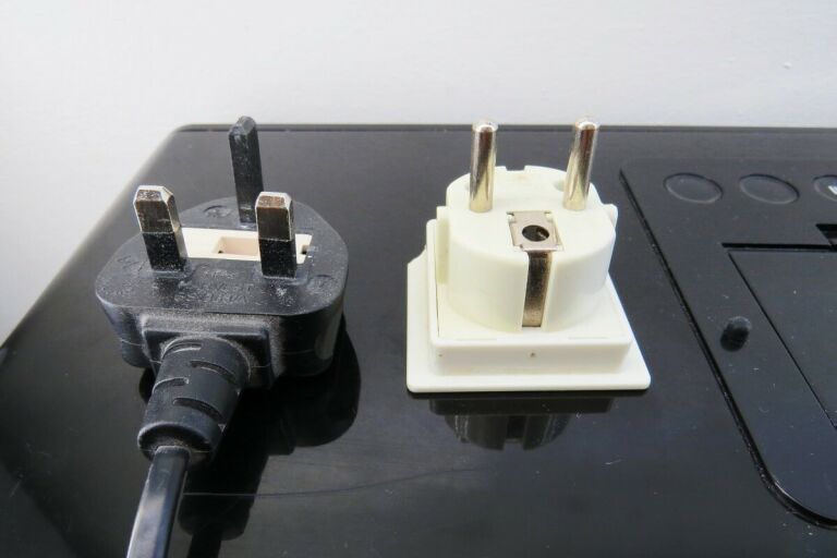 stacja-dokujaca-iwantit-100w-iphone-6-7-at-promocj-marka-inna