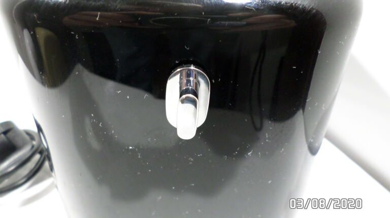 toster-koenic-kto-2210b-kolor-dominujacy-czerwony