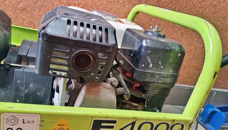 AGREGAT PRĄDOTWÓRCZY PRAMAC E4000 230V 3,1 KW