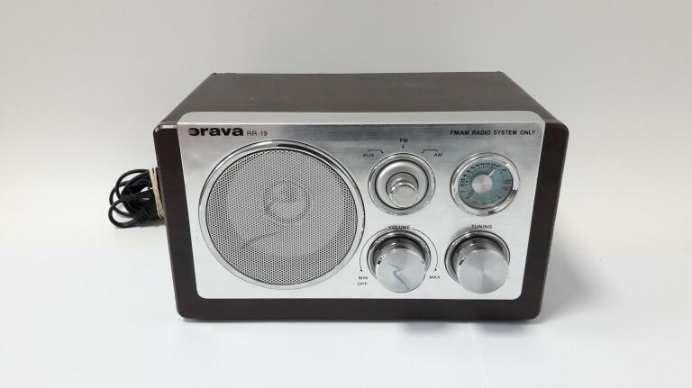 RADIO RETRO ORAVA RR-19