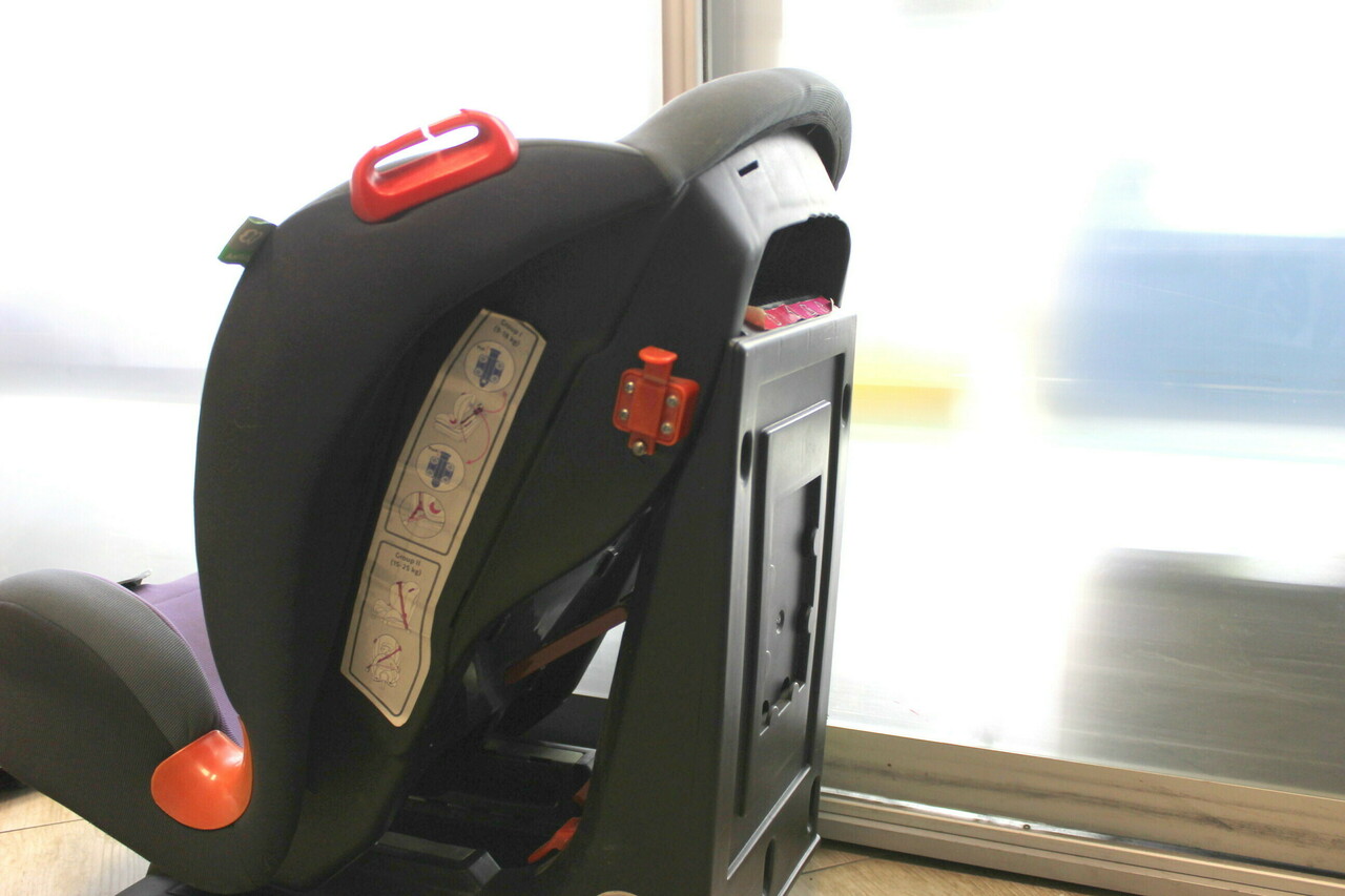 fotelik-samochodowy-baby-design-amigo-marka-baby-design