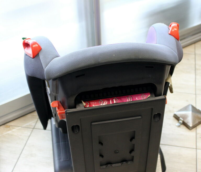 fotelik-samochodowy-baby-design-amigo-seria-e4-04444001