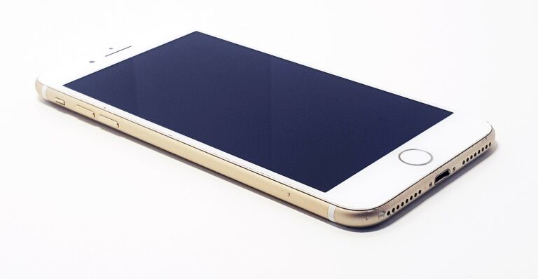 TELEFON IPHONE 7 PLUS 3/32GB GOLD