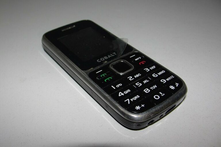 telefon-komorkowy-cobalt-typ-telefon-komorkowy