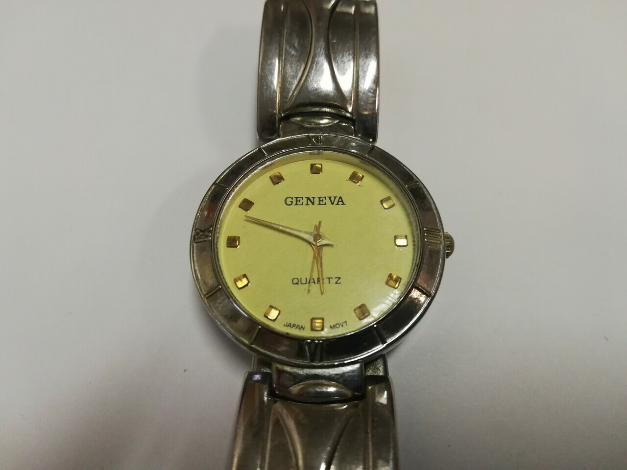 zegarek-geneva-srebny-stan-uzywany