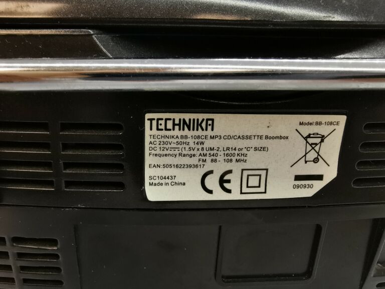RADIO TECHNIKA - USZKODZONY LEWY GŁOŚNIK-TRZESZCZY