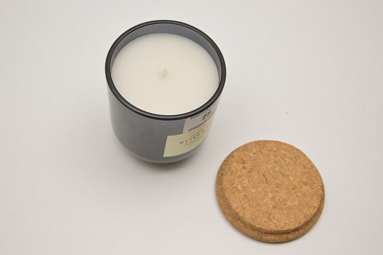 ŚWIECA H&M HOME OLIVE & SAGE