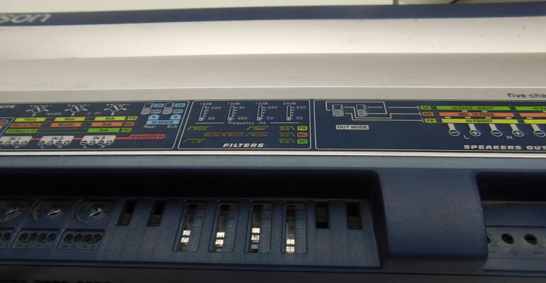 WZMACNIACZ AUDISON SRX5 500W