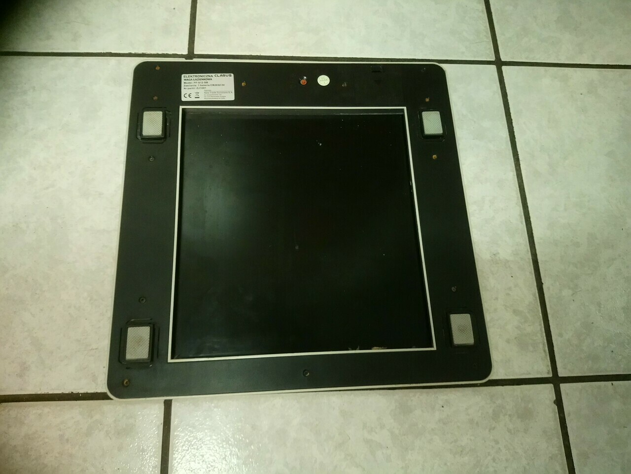 led-manta-32lhs79t-3200-smart-tv-kolor-dominujacy-czarny