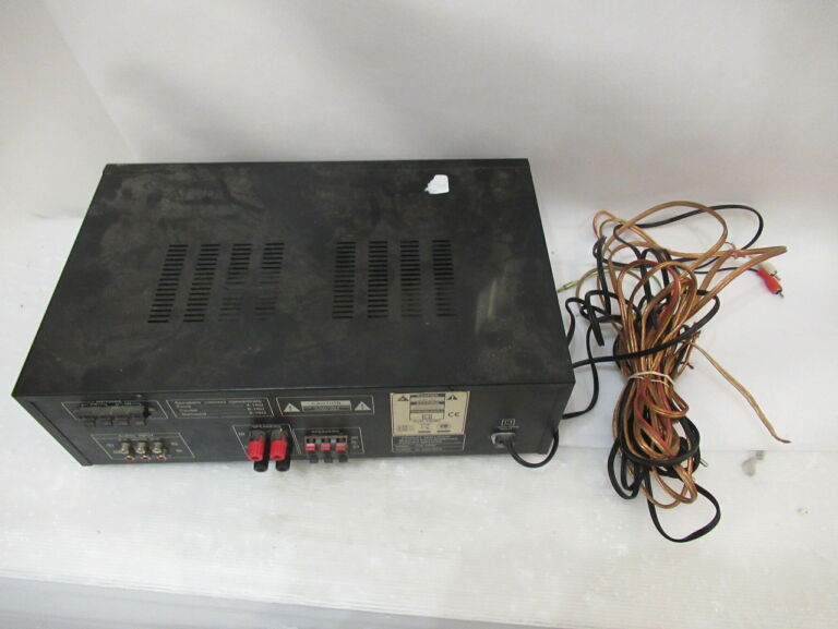 AMPLITUNER MC VOICE AVR-180 BL + GŁOŚNIK AEG Z500