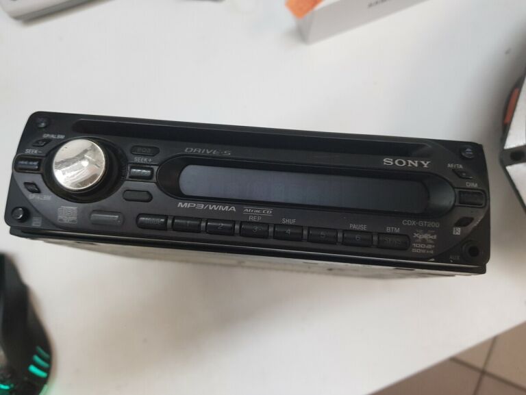 sony-cdx-gt200-rodzaje-odtwarzanych-nosnikow-brak