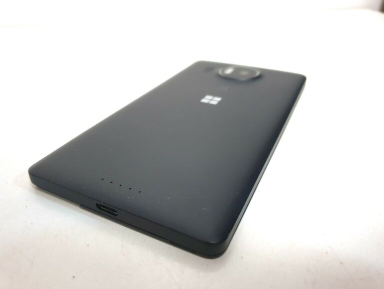 TELEFON NOKIA LUMIA 950 XL